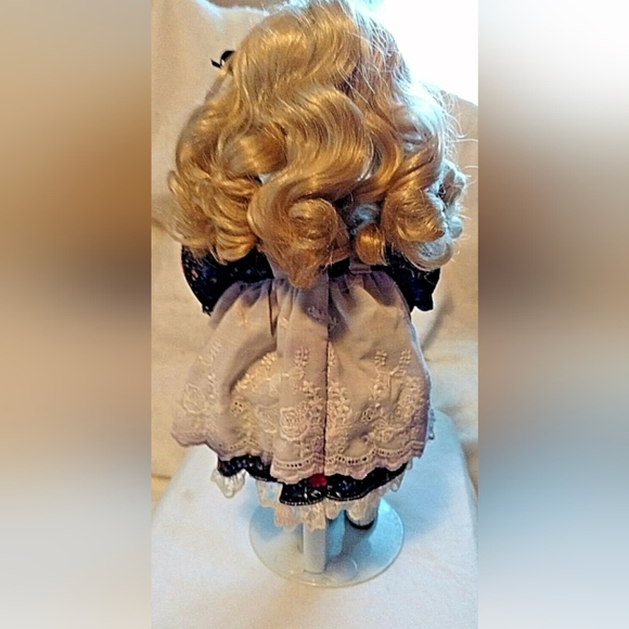 🎶Musical Doll 1992 Fran Hollis NUMBERED 13 inches Vintage - Picture 3 of 7